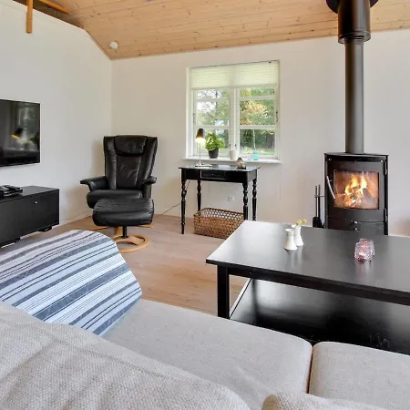 Vakantiehuis Orwendil - 2km From The Sea By Interhome