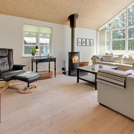 Orwendil - 2km From The Sea By Interhome